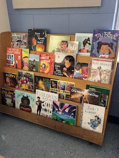 Introducing Children to Strong Characters Using Diverse Texts Introducing Children to Strong Characters Using Diverse Texts