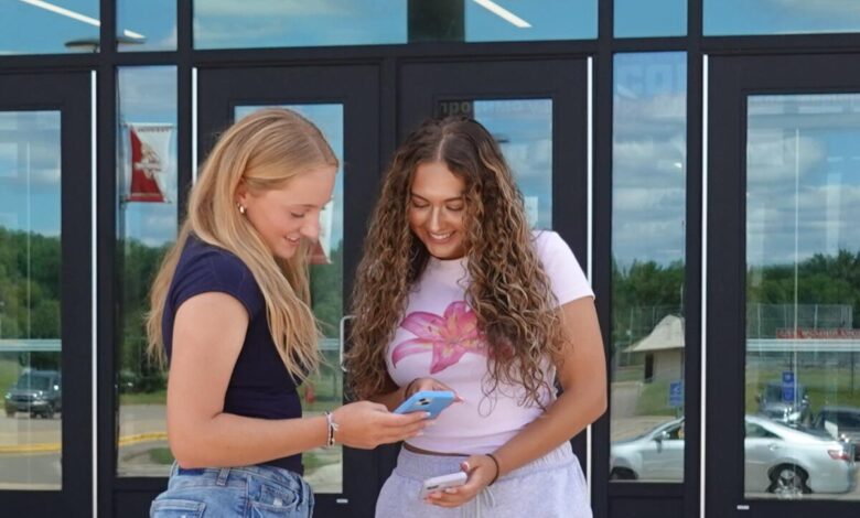 Mental Health Warnings on Social Media? Minnesota Will Require Them Next Year