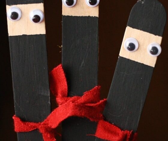 Easy and Adorable Popsicle Stick Ninja Ornaments Easy and Adorable Popsicle Stick Ninja Ornaments