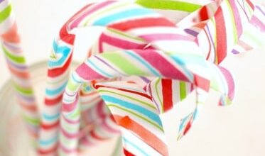 Quick and Easy Paper Candy Canes Craft- happy hooligans Quick and Easy Paper Candy Canes Craft- happy hooligans