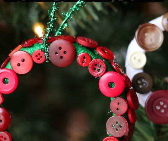 Mason Jar Lid Wreath – with Ribbons and Buttons Mason Jar Lid Wreath – with Ribbons and Buttons