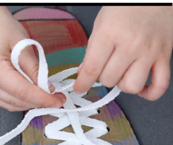 DIY Shoe Tying Practice Board DIY Shoe Tying Practice Board