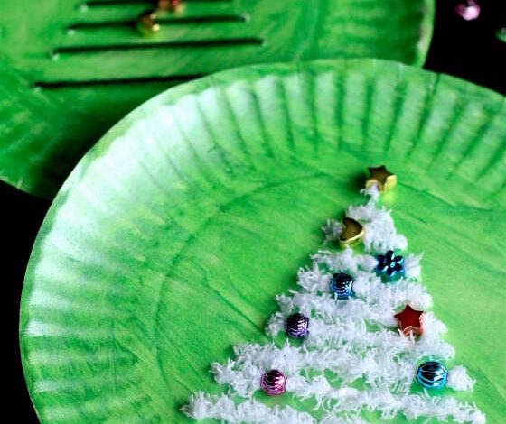 Christmas Tree Lacing Activity for Kids (with Paper Plates)