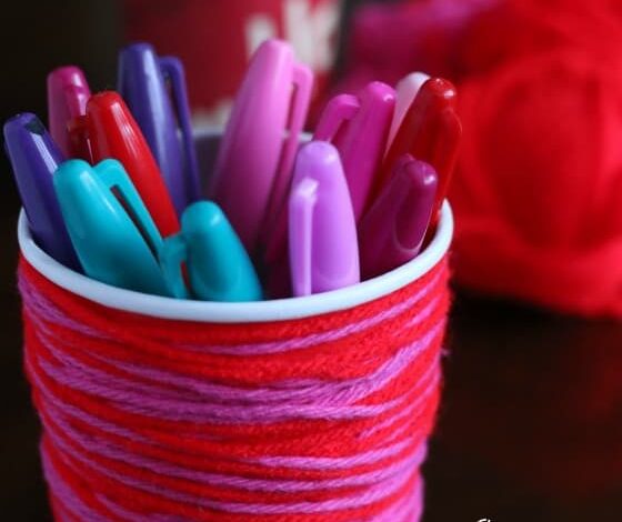 Wool-Wrapped Pen Holder Kids can Make Wool-Wrapped Pen Holder Kids can Make