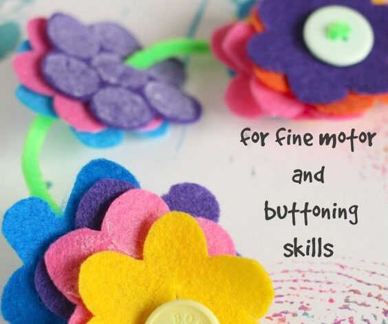 Felt Flower Buttoning Toy – Happy Hooligans