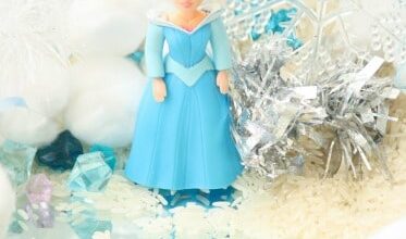 Elsa and Anna’s “Frozen” Sensor Bin