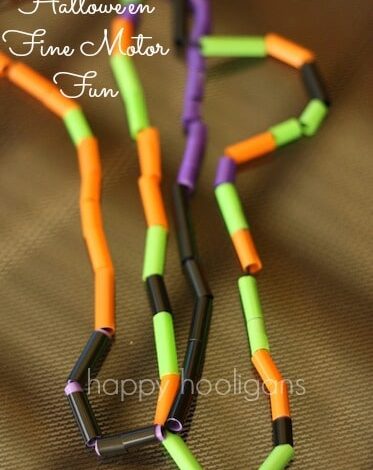 Halloween Necklaces for Toddlers to Make Halloween Necklaces for Toddlers to Make