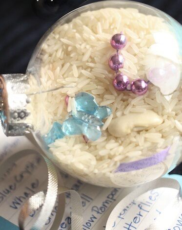 I Spy Ornament – An Activity and an Ornament All in One I Spy Ornament – An Activity and an Ornament All in One