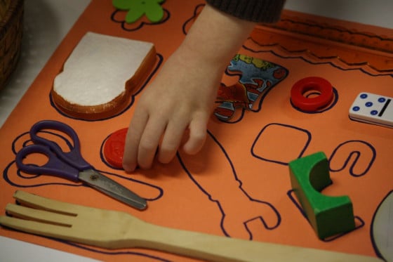 homemade shape puzzle – happy hooligans