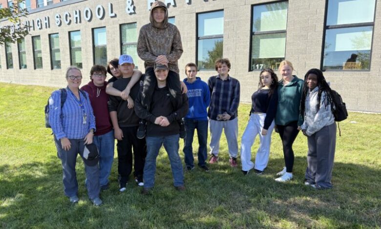 The Counselor Who Offers Hikes to Students Instead of Detention The Counselor Who Offers Hikes to Students Instead of Detention