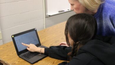 This Teacher Uses Classroom Cash To Improve Attendance