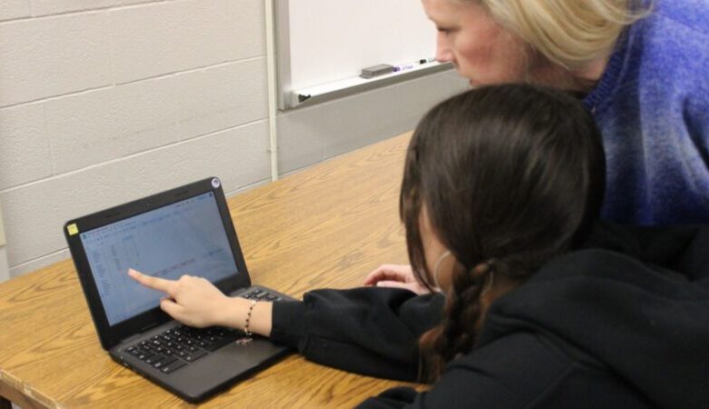 This Teacher Uses Classroom Cash To Improve Attendance This Teacher Uses Classroom Cash To Improve Attendance